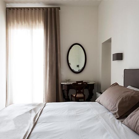 Residenza 33 Otel Napoli Dış mekan fotoğraf