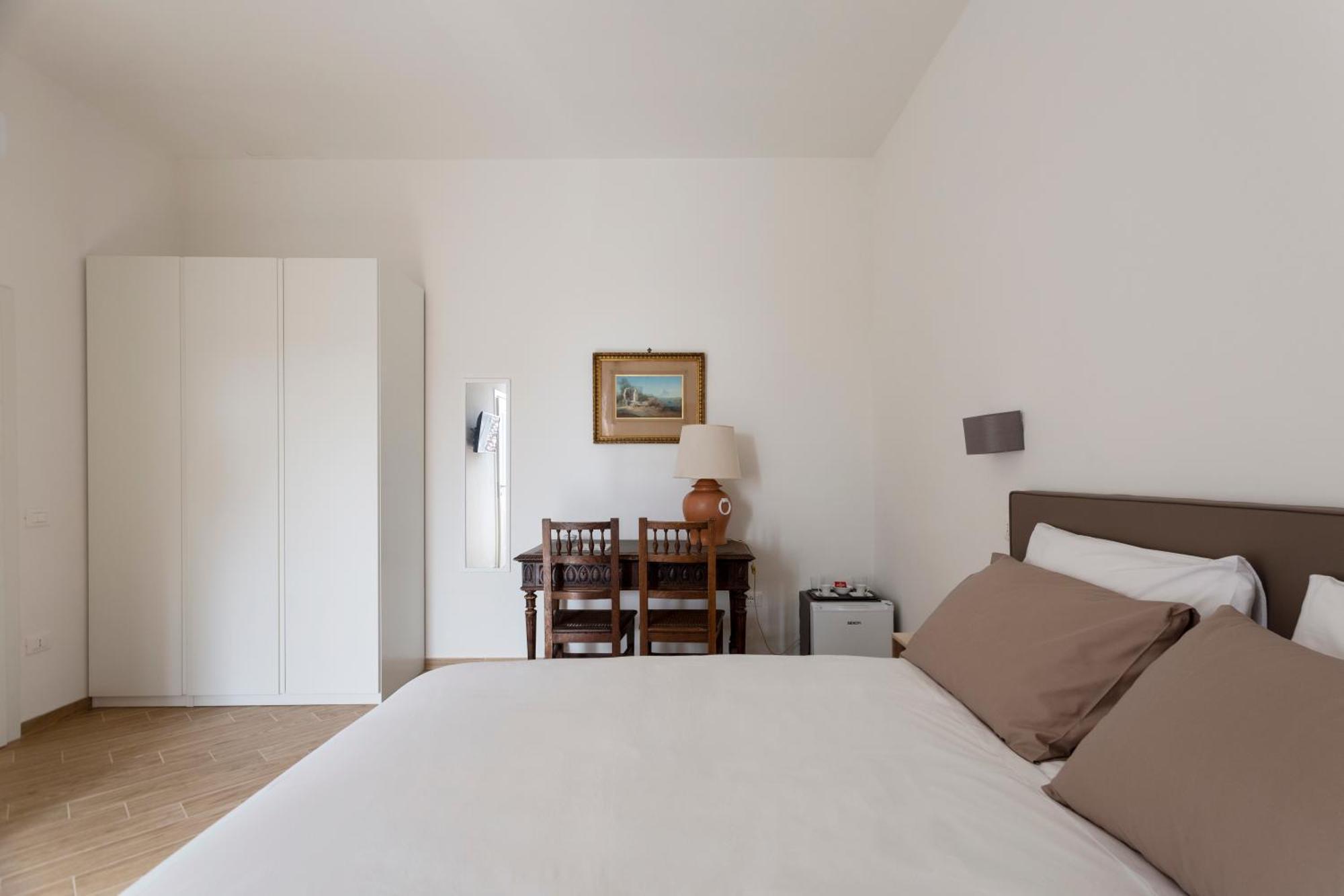 Residenza 33 Otel Napoli Dış mekan fotoğraf