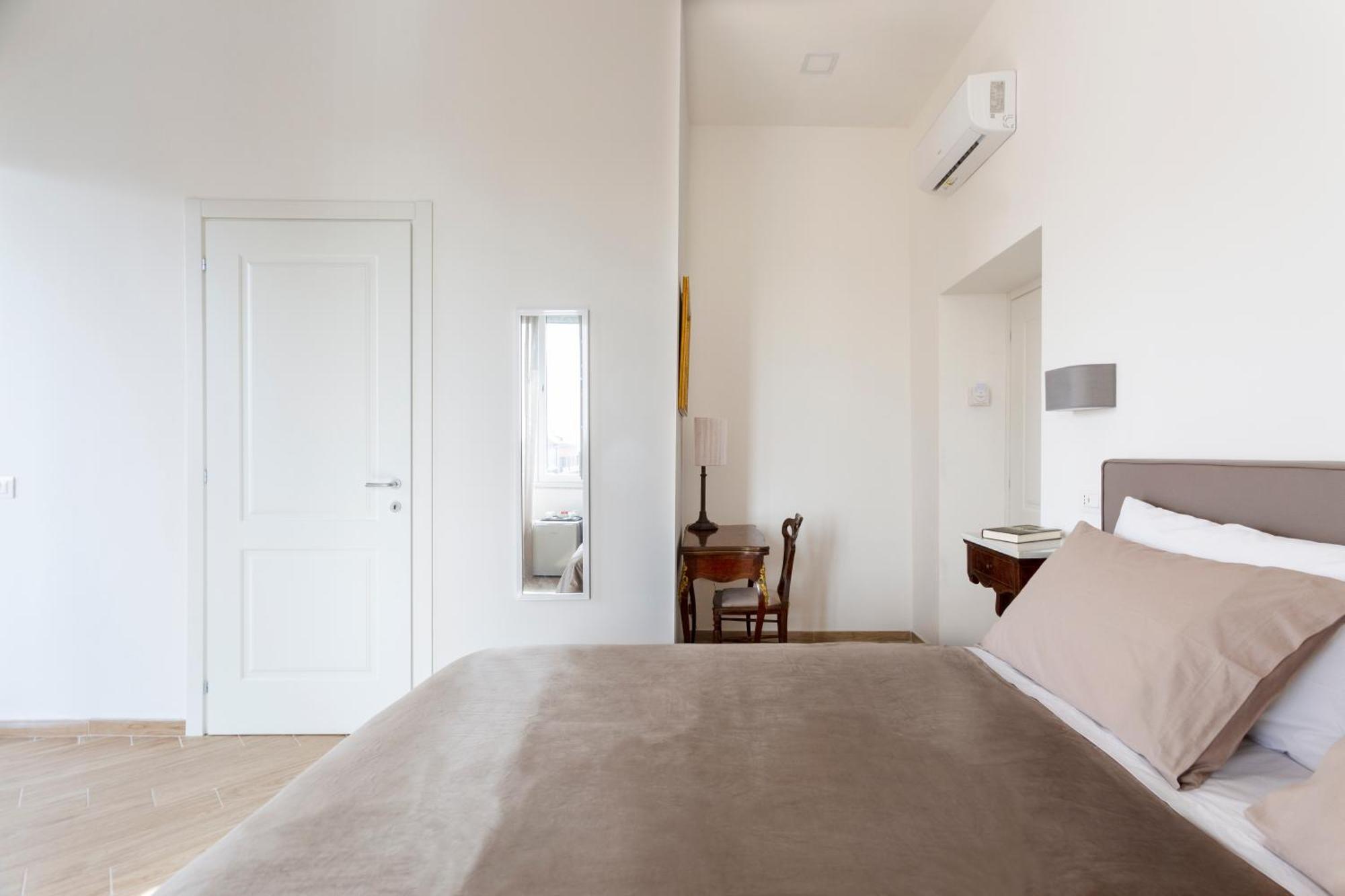 Residenza 33 Otel Napoli Dış mekan fotoğraf
