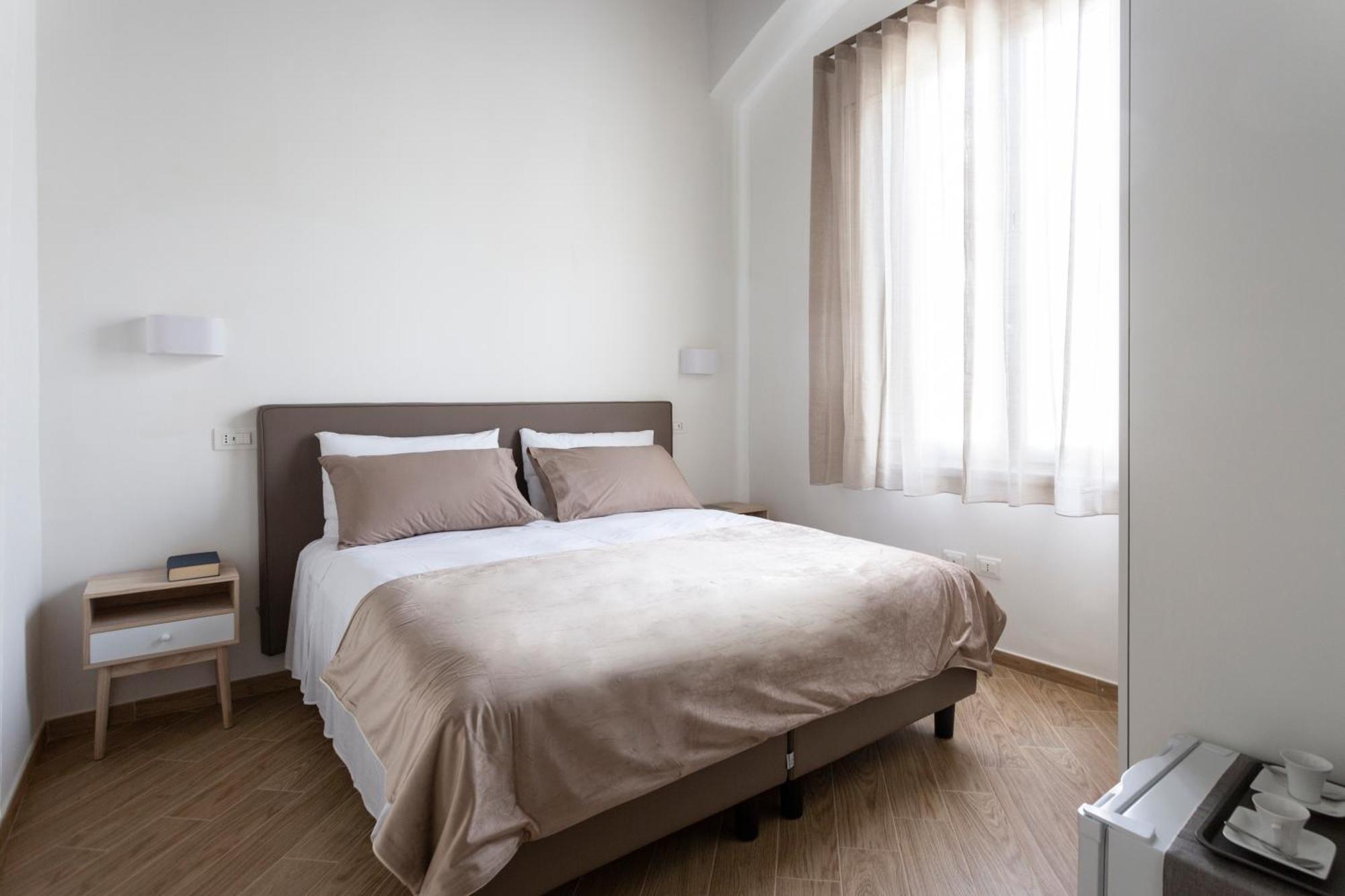 Residenza 33 Otel Napoli Dış mekan fotoğraf