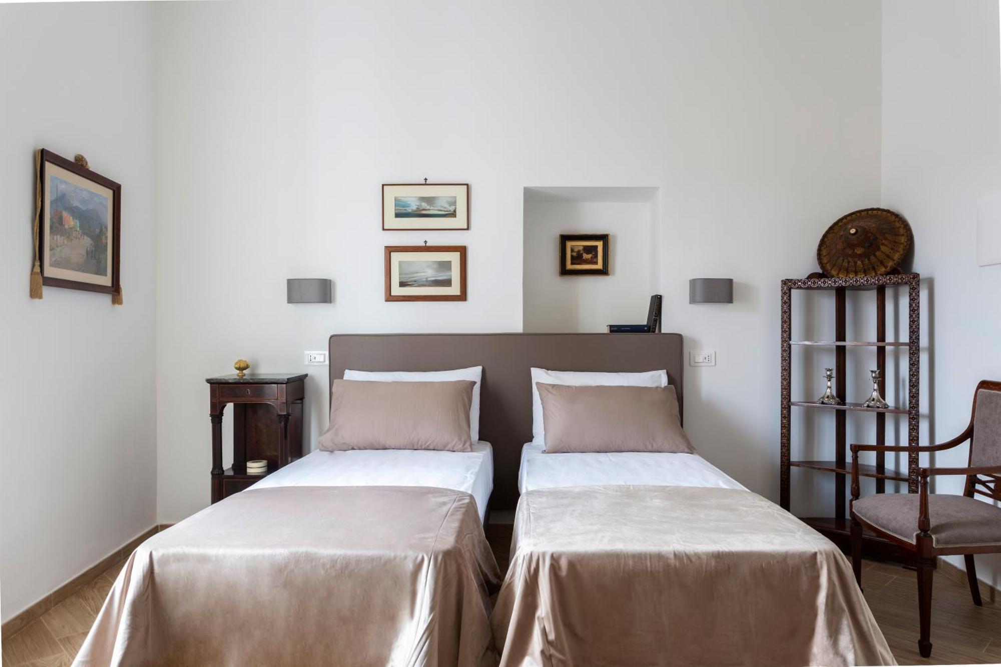 Residenza 33 Otel Napoli Dış mekan fotoğraf