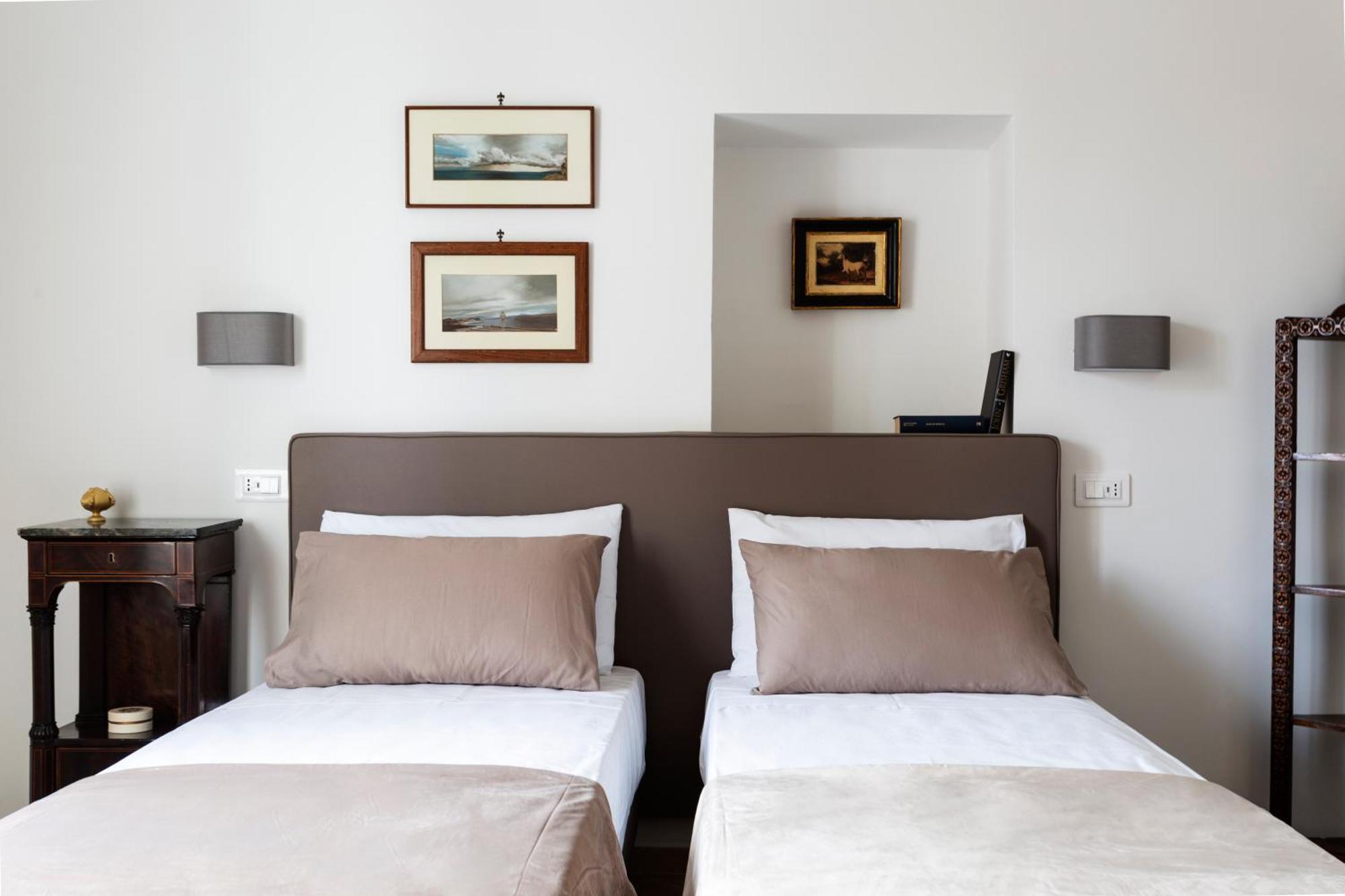 Residenza 33 Otel Napoli Dış mekan fotoğraf
