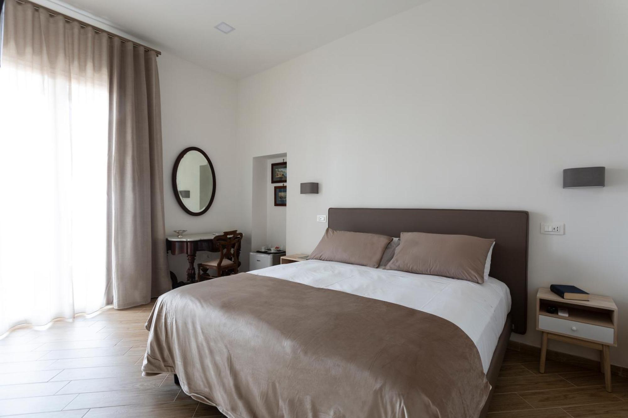 Residenza 33 Otel Napoli Dış mekan fotoğraf