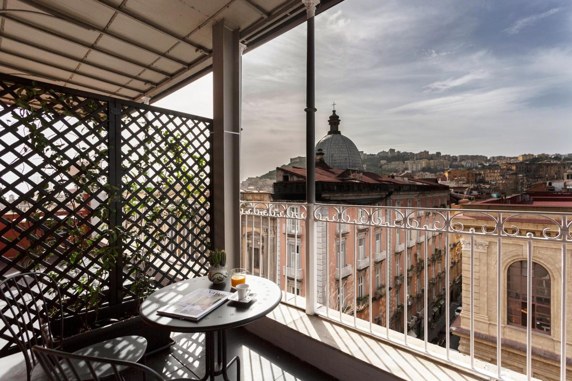 Residenza 33 Otel Napoli Dış mekan fotoğraf